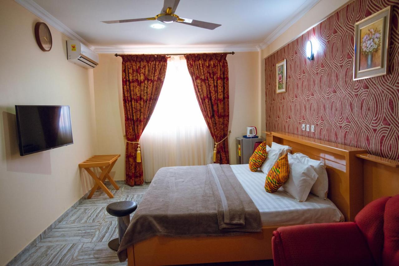 Exotic Palace Hotel Tema Εξωτερικό φωτογραφία